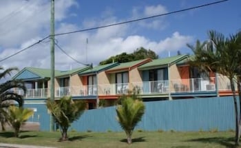 Coolum Budget Accommodation - Queensland Tourism 1