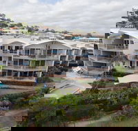 Endless Summer Resort - Queensland Tourism