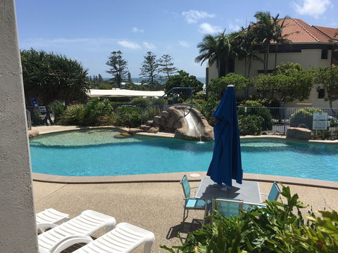 Endless Summer Resort - Queensland Tourism 4