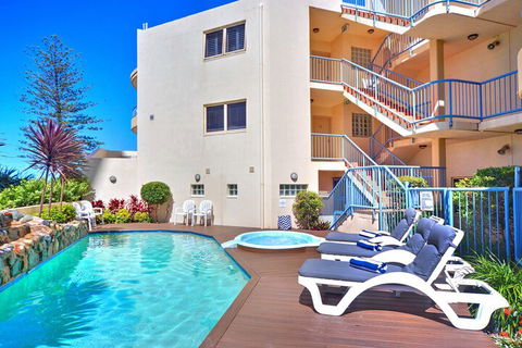 Coolum Baywatch Resort - Queensland Tourism 2