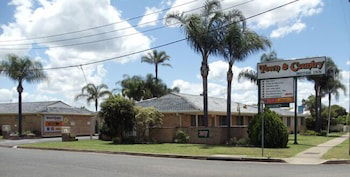 Town & Country Motor Inn - Queensland Tourism 0