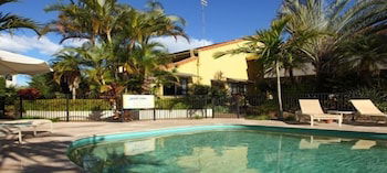 Peregian Court Resort - Queensland Tourism 1