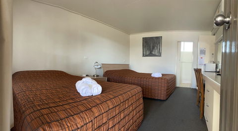 Rustyâ€™s Motel - Queensland Tourism 5
