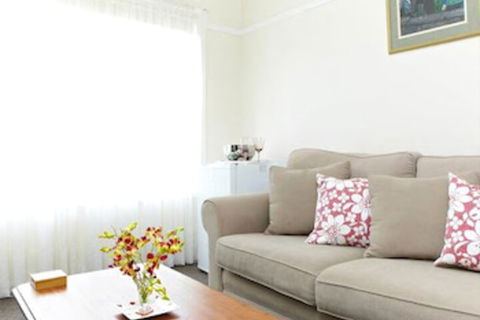 Austin Rise Bed And Breakfast - Queensland Tourism 2