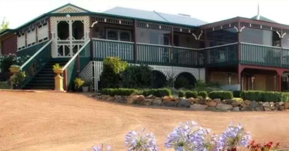 Hall ACT Queensland Tourism