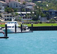 Airlie Seaview Apartments