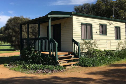 Kangaroo Island Cabins - Queensland Tourism 3