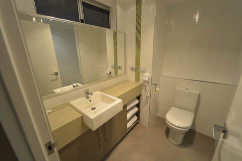 Bentley Motel - Queensland Tourism 4