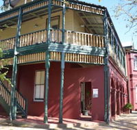 Leura House - Queensland Tourism