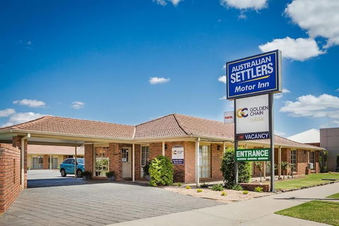 Australian Settlers Motor Inn - Queensland Tourism 0
