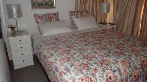 Linley House Bed & Breakfast - Queensland Tourism 3