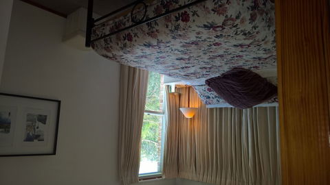Linley House Bed & Breakfast - Queensland Tourism 5