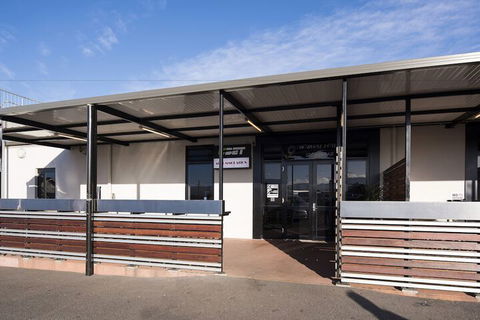 Mowbray Hotel - Queensland Tourism 5
