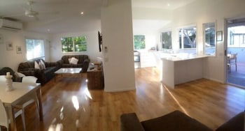 Bluewater On The Beach - Queensland Tourism 3
