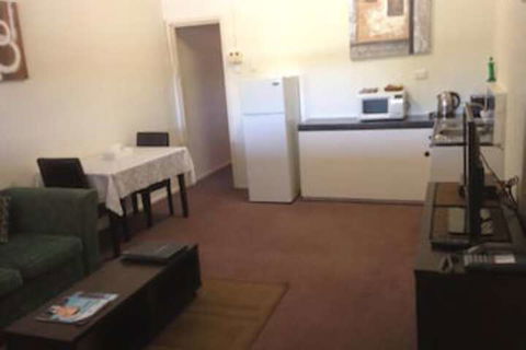 Copper Gate Motel - Queensland Tourism 5
