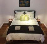 Smiths Lake House - QLD Tourism