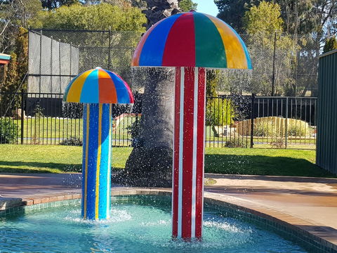 Barooga Country Inn Motel - Queensland Tourism 6