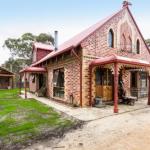 Chianti Cottages - Queensland Tourism 0