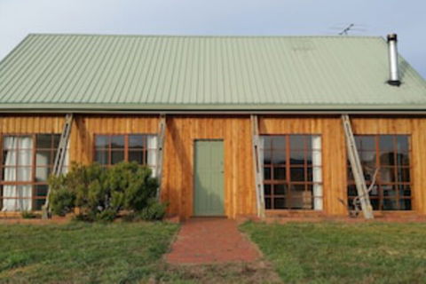 Charles Reuben Estate - Queensland Tourism 0
