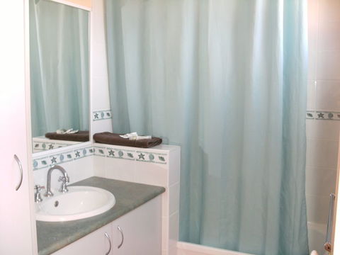 Regatta Point Holiday Park - QLD Tourism 3