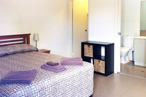 Derby Lodge Self Contained Apartments - Queensland Tourism 6