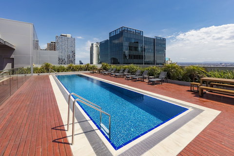 Wyndham Hotel Melbourne - QLD Tourism 6