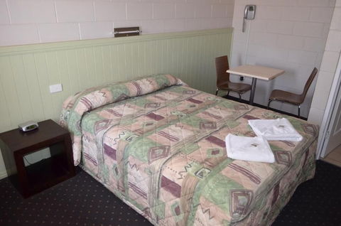 Welcome Home Motel And Apartments - Queensland Tourism 3