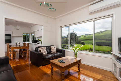 The Farm House - QLD Tourism 2