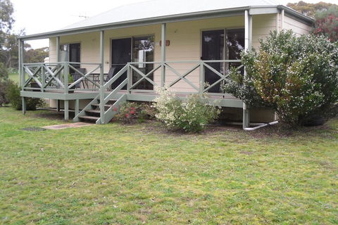 Wenton Farm Holiday Cottages - QLD Tourism 1