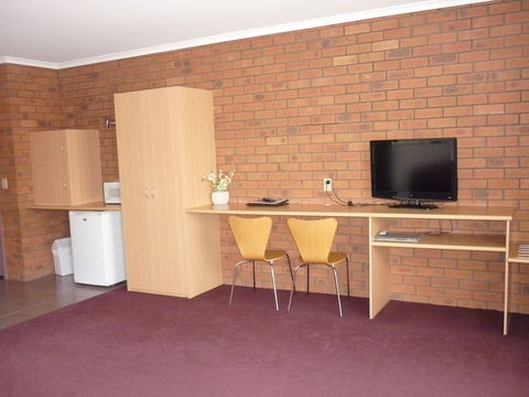 Shannon Motor Inn - QLD Tourism 4