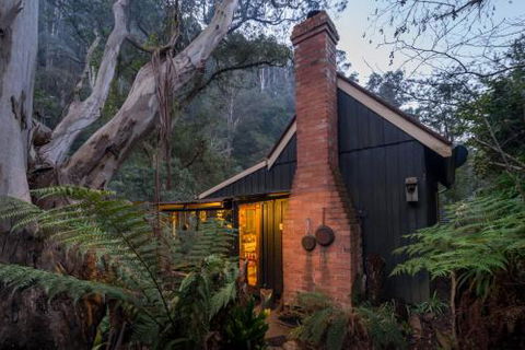 Stringers Cottage - Queensland Tourism 3