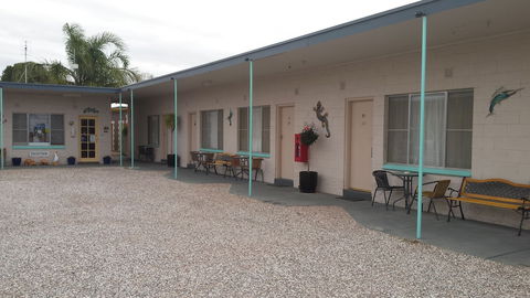 Kadina Village Motel - QLD Tourism 3