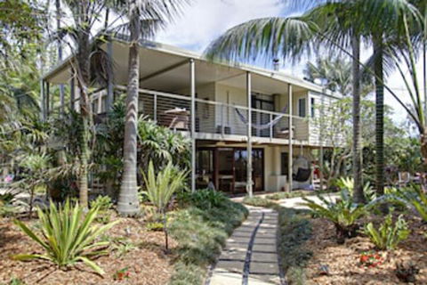 A Perfect Stay - Jimmy's Beach House - Queensland Tourism 0