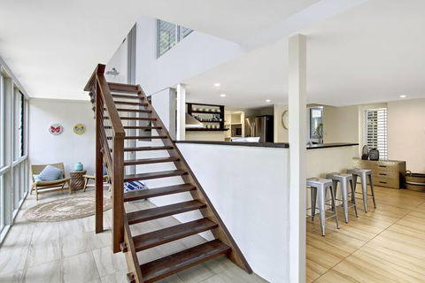 A Perfect Stay - Jimmy's Beach House - Queensland Tourism 3
