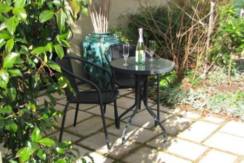 Moongate Accommodation - Queensland Tourism 5