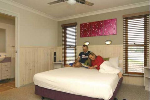 Kiama Harbour Cabins - QLD Tourism 2