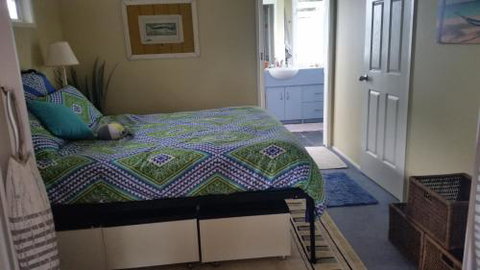 Wyreepi Caribbean Chalet - QLD Tourism 4