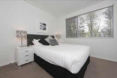 Accommodate Canberra - Glebe Park - Queensland Tourism 7