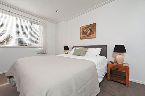 Accommodate Canberra - Glebe Park - Queensland Tourism 3