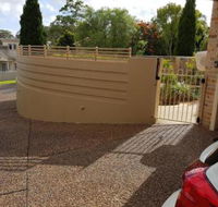 Corlette Poolside Getaway - QLD Tourism