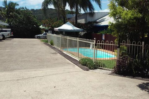 Nambour Central Motel - Queensland Tourism 2