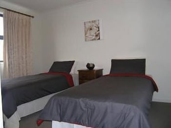 Insaa Serviced Apartments Dandenong - Queensland Tourism 2
