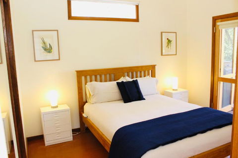 Nagoondie Studio - Queensland Tourism 2