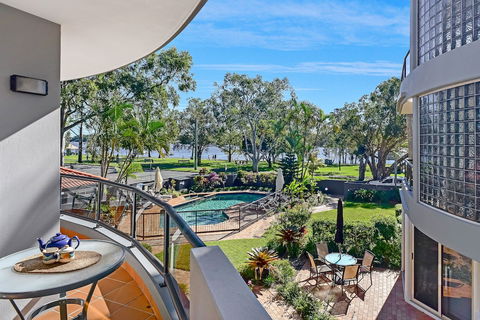 Como Noosa - QLD Tourism 0