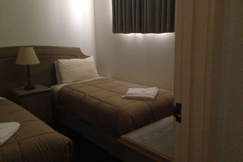 Nunawading Motor Inn - QLD Tourism 5