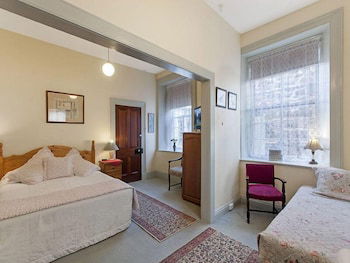 Victoria House - QLD Tourism 2