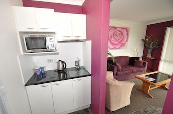 Beachfront Apartments Narooma - QLD Tourism 3