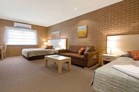 The Imperial Motel - Queensland Tourism 3