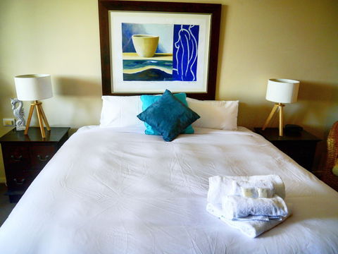 Marine Boutique Apartments - QLD Tourism 5