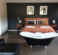 Blaze Rock Retreat - Queensland Tourism